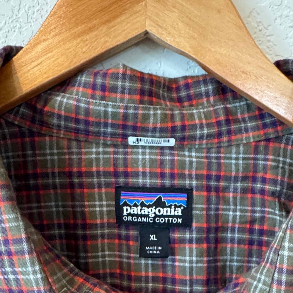 Patagonia 100% cotton Flannel Plaid Button down  Shirt